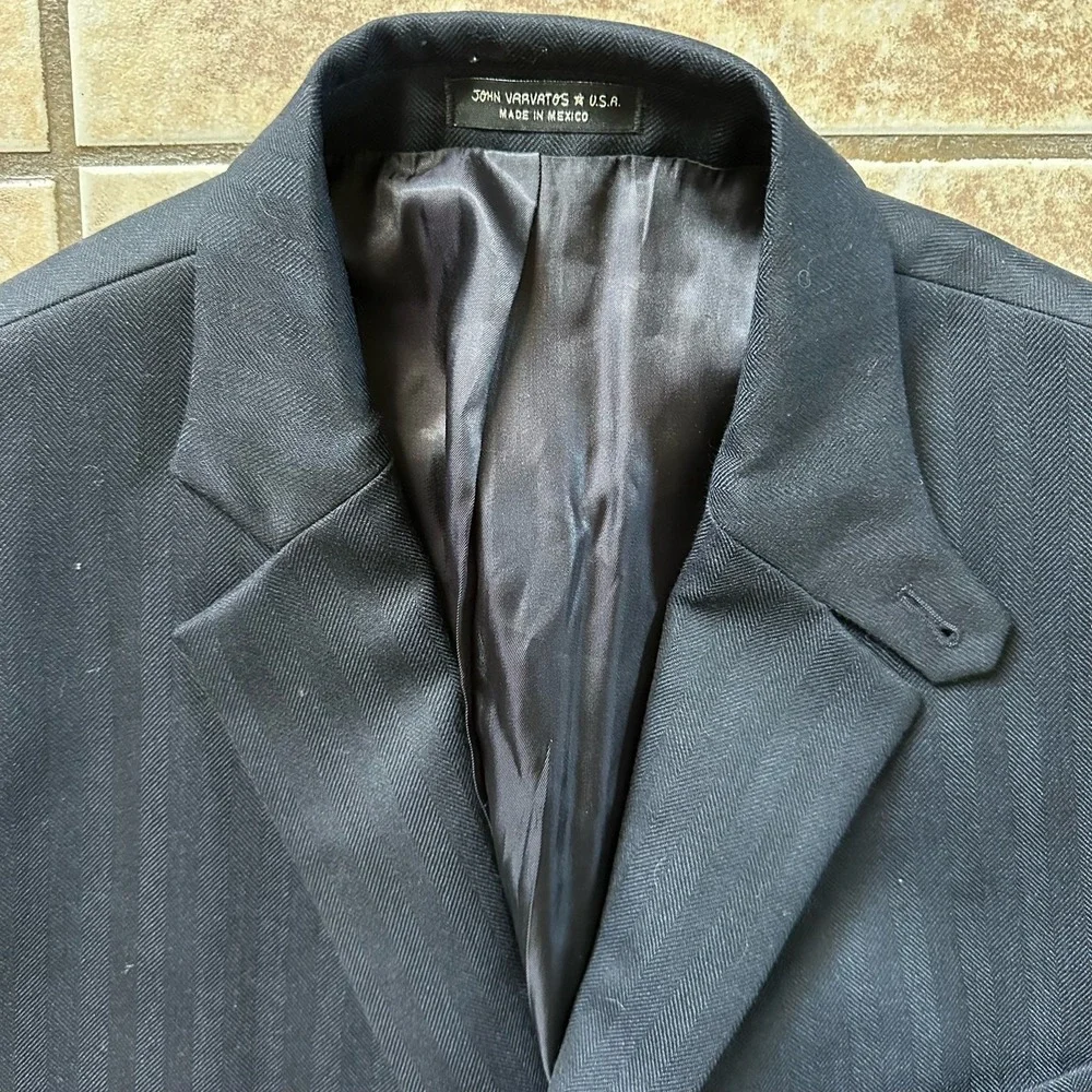 John‎ Varvatos USA Dekalb Navy Herringbone Wool Silk Blazer Sport Coat 40R Mens